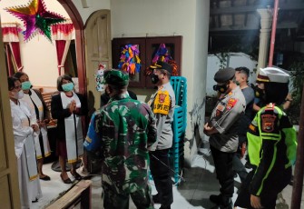 Dandim dan Kapoles Pantau Pengamanan  Gereja