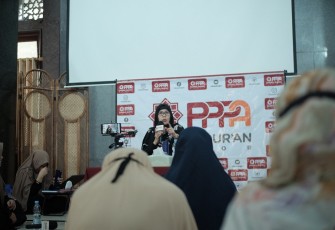  Ustadzah Yati Priyati dalam kajian Muslimah Daarul Qur'an 