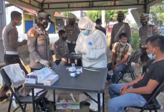 Sat Lantas Polres Bengkulu Rapid Tes Antigen Puluhan Pengendara