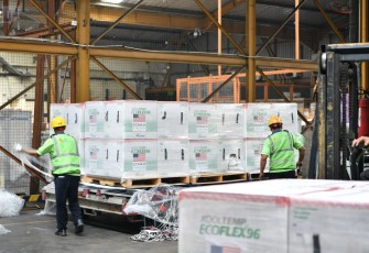 Sambut Kedatangan Vaksin Moderna dan AstraZenecca, Menlu : Mekanisme dose-sharing Vaksin Penting agar Dunia dapat Keluar dari Pandemi