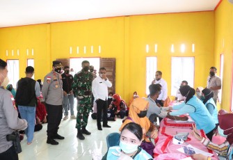 Polres Lingga Gelar Vaksinasi Massal Peringati 31 Tahun Pengabdian Akabri 90