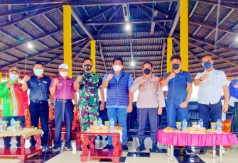 Peluncuran Program Gerbang Kampong Desa di Sejalankan dengan Panen Raya Cabe Di Desa Kuala sempang Kec: Srikuala Lobam