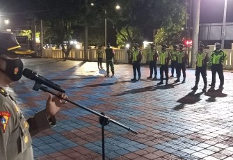 Kabag Ops Polres Majalengka Kompol Firman Taufik Pimpin Patroli