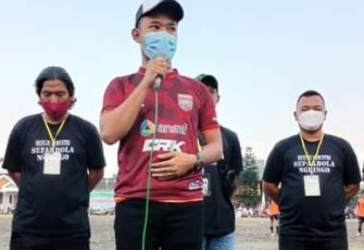Ketua MPC Pemuda Pancasila Kabupaten Karanganyar, Disa Ageng Alifven (berkaos merah).
