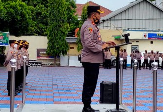 Waka Polres Majalengka Pimpin Apel Pagi Jam Pimpinan, Sampaikan Pesan Tingkatkan Kinerja