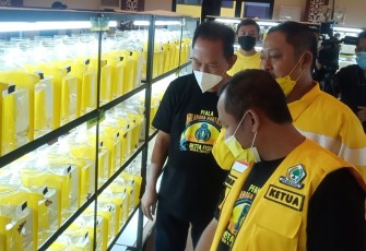 Sebanyak 1057 Peserta Lomba Ikan Cupang Berebut Piala Airlangga Hartarto