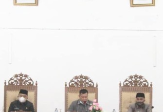 Rapat Paripurna Dengan Agenda Pandanga Umum Fraksi Terhadap Nota Pengantar/Penjelasan Bupati Tentang RAPBD Perubahan Tahun Anggaran 2021