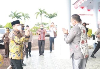 Bupati Seluma Sambut Kedatangan Gubenur Bengkulu Beserta Rombongan