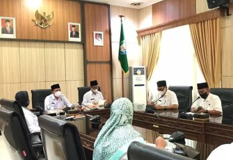 Kejaksaan Tinggi (Kejati) Bengkulu dan KPK RI memfasilitasi penandatanganan kesepakatan bersama antara Gubernur dan Walikota Bengkulu terkait pengelolaan kawasan Pantai Panjang bertempat di kantor Kejati Bengkulu.