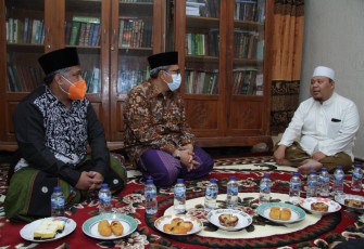 Aher saat Kunjungi Ponpes An Najiah Sidosermo
