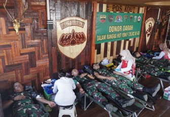 Satgas Yonif 126/KC Laksanakan Donor Darah di Perbatasan RI-PNG