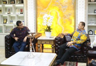Bamsoet saat menerima Gubernur Lemhannas Andi Widjajanto, di Jakarta, Kamis (13/10/22).
