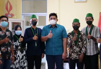  Plt Bupati Bintan, Roby Kurniawan menerima kunjungan silaturahmi dari Himpunan Mahasiswa Islam (HMI) Cabang Tanjungpinang - Bintan di Kantor Camat Bintan Timur