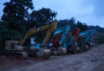 8 Eksavator dan 7 Penambang saat Diamankan Petugas Gabungan