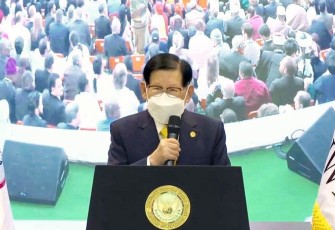 Utusan Perdamaian HWPL, Man Hee Lee