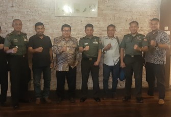 Foto bersama usai acara