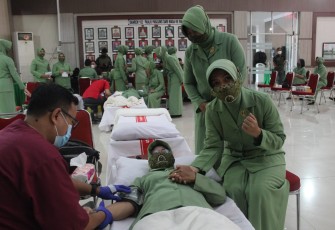 Persit KCK Cabang XLII Ikuti Bakti Sosial Donor Darah 