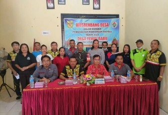 Babinsa Koramil Sepang saat Hadiri Musdes Penyusunan RKPDes Tahun 2023 Desa Tewai Baru 