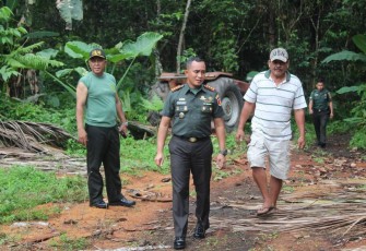 Dandim 1310/Bitung, Letkol Arm Yoki Efriandi,.M.Han saat meninjau lokasi lahan kosong