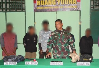 6 Remaja saat Diamankan Satgas TNI Yonif 725/Woroagi