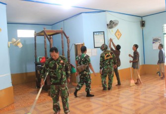 Karya Bakti Pembersihan Tempat Ibadah Dalam Rangka HUT TNI Ke 77 