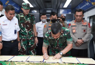 Kodam I/BB saat Teken PKS Teknis dengan PT KAI