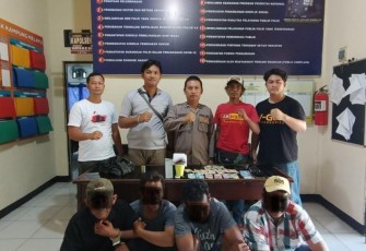 4 Tersangka Judi saat diamankan