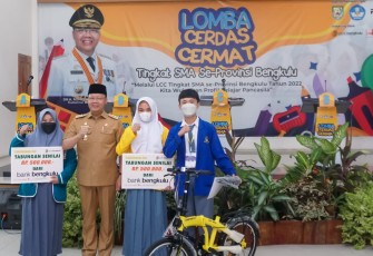 Gubernur Rohidin Buka Lomba Cerdas Cermat tingkat SLTA 2022