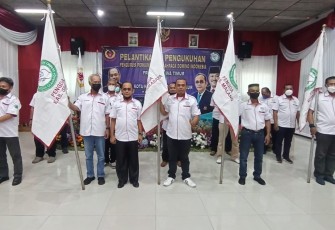 Pengurus PORDI Jawa Timur Beserta Lima Kabupaten/Kota saat Dikukuhkan, Sabtu (20/8/2022), di gedung KONI Jatim. 