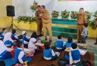 Wakil Bupati Asahan saat Hadiri Lomba di PKG Guru KB/TK Kecamatan Pulau Rakyat