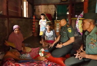 Denhubrem 041 saat Gelar Aksi Peduli untuk Penderita Tumor di Bengkulu Tengah