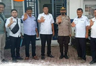 Foto bersama usai acara