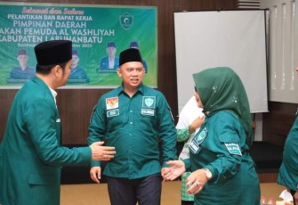 Bupati Erick Adtrada saat Hadiri Pelantikan Gerakan Pemuda Alwahsliya Labuhanbatu