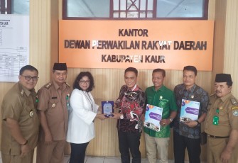 Foto bersama usai acara