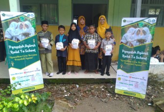 SDN 5 Pamotan Berikan Santunan Kepada Siswa-Siswi Yatim