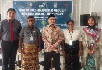 KemenKopUKM Magangkan Pengurus Koperasi Serat Alam NTT ke Madura
