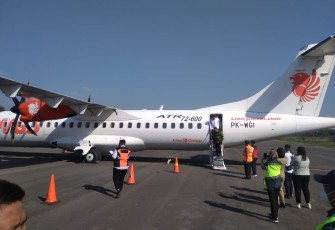 Maskapai Wings Air terbang perdana ke Bandara Ngloram Cepu kabupaten Blora Jawa Tengah.