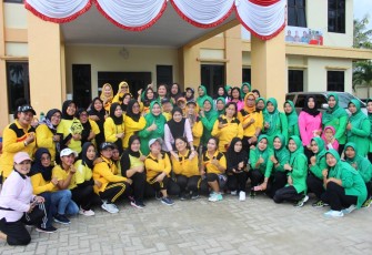Foto bersama usai senam