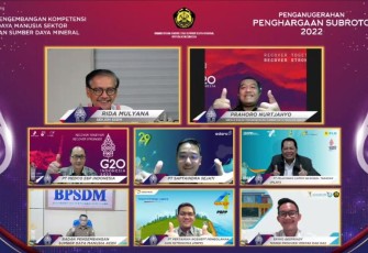 Kegiatan penghargaan diselenggarakan secara daring pada Selasa (4/10), dihadiri oleh Menteri ESDM Arifin Tasrif dan Kepala SKK Migas Dwi Soetjipto.
