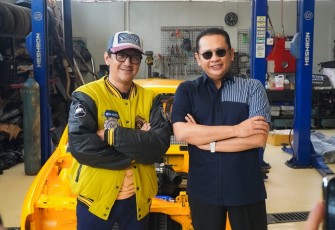 Bamsoet dan Andre Taulany saat foto bersama