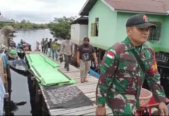 Pelaksanaan  vaksinasi di pulau terpencil