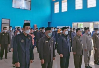 Pengukuhan dan pengambilan sumpah jabatan kepada 34 Pejabat Administrator dan 14 pengawas Pemda Pesibar