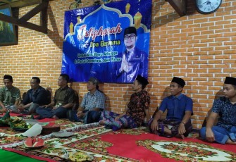 Para pendukung Bayu Airlangga dari 25 DPC Partai Demokrat se-Jawa Timur menggelar doa bersama
