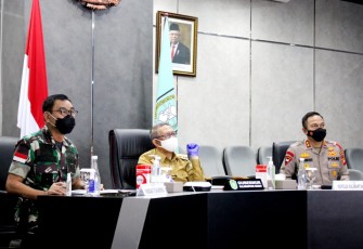 Pangdam XII/Tpr dan Forkopimda Ikuti Arahan Presiden