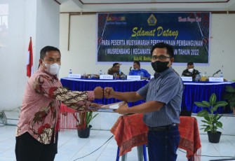 Serah terima berita acara Musrenbang Kecamatan Pangururan Kabupaten Samosir