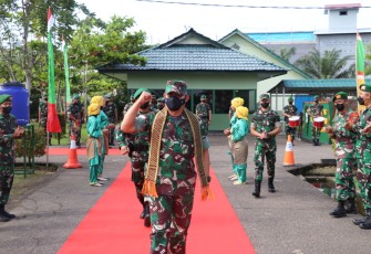 Kasdam XII/Tpr Cek Kesiapan Yonif 645/Gty