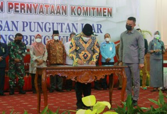 Penandatanganan Pernyataan Komitmen Pemberantasan Pungutan Liar Provinsi Bengkulu, di Gedung Daerah Balai Raya Semarak Bengkulu