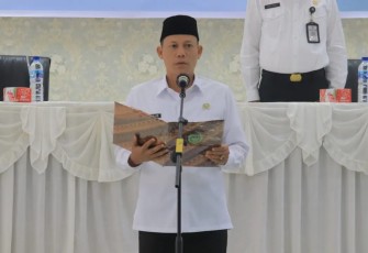 Wakil Bupati Pasaman, saat pengambilan sumpah 83 CPNS tahun 2019