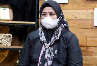 Ketua Yayasan Kanker Indonesia Kepri, Hj. Dewi Kumalasari Ansar