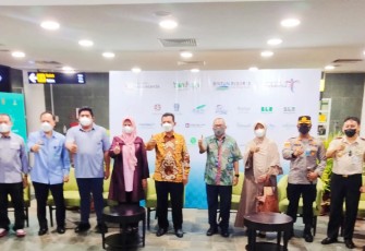 Penyambutan wisman Singapore, oleh Gubernur Kepri